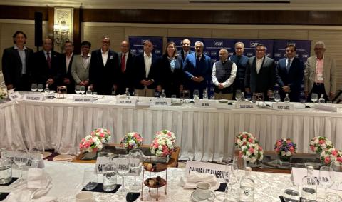 Congressman Panetta and the Congressional Delegation at a Meeting with Indian Business Leaders