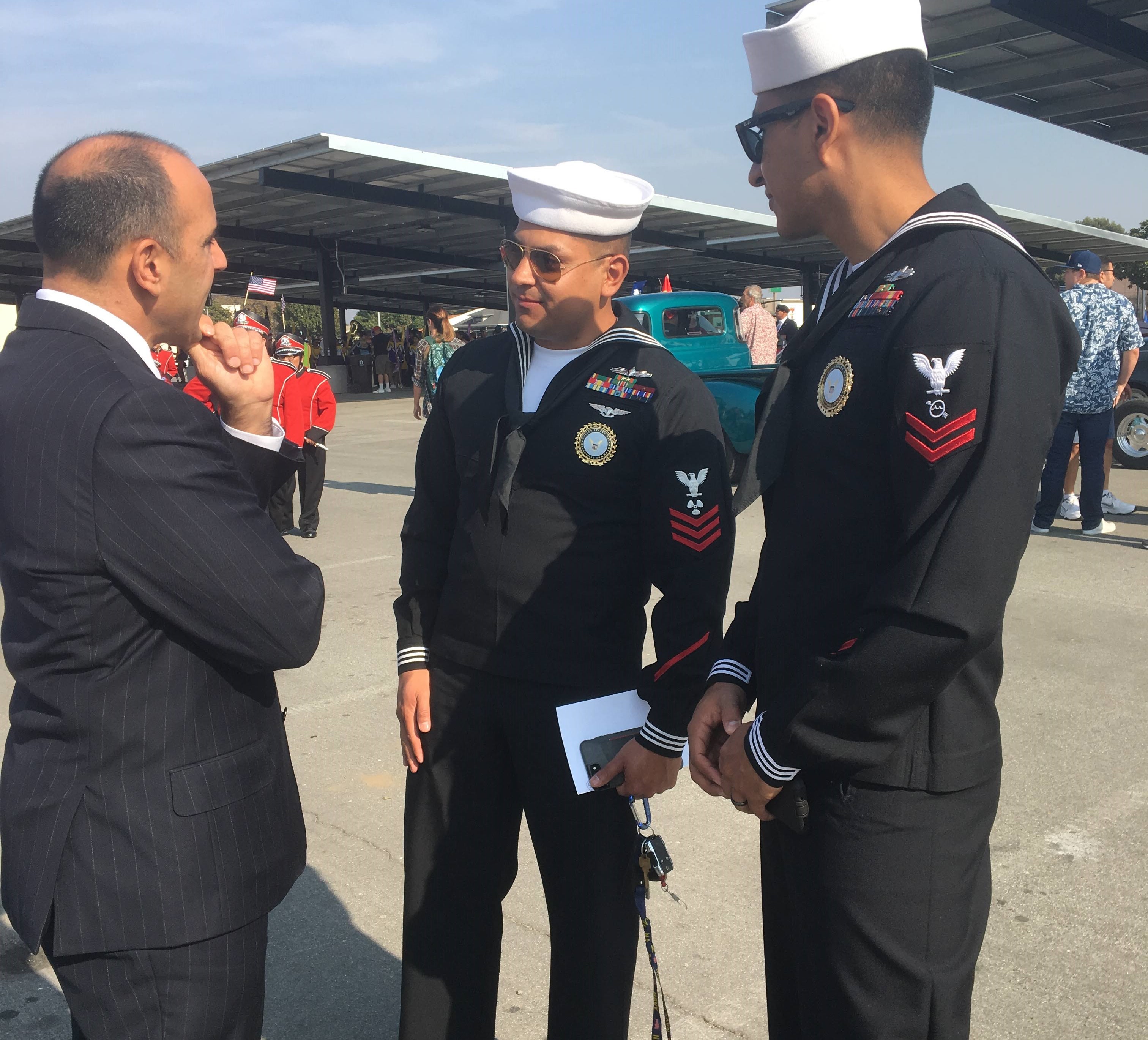 Panetta Salinas Veterans Day Parade3 